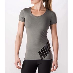 Nike Pro Grey Top